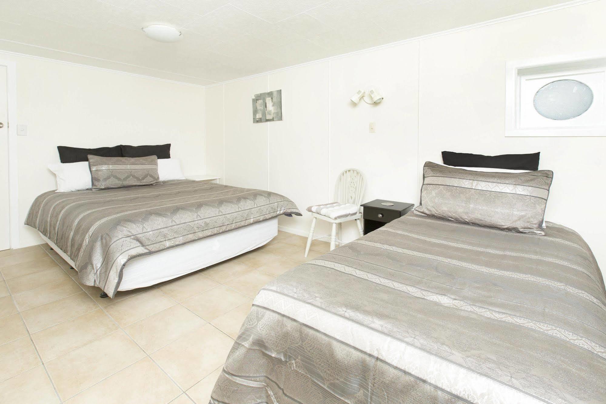 Marina Court Motel & Apartments ファンガレー エクステリア 写真
